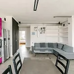 Skyline And Silence 2br 2 Balconies Apartamento Varsovia